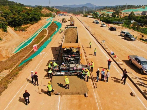 甘肃高速公路